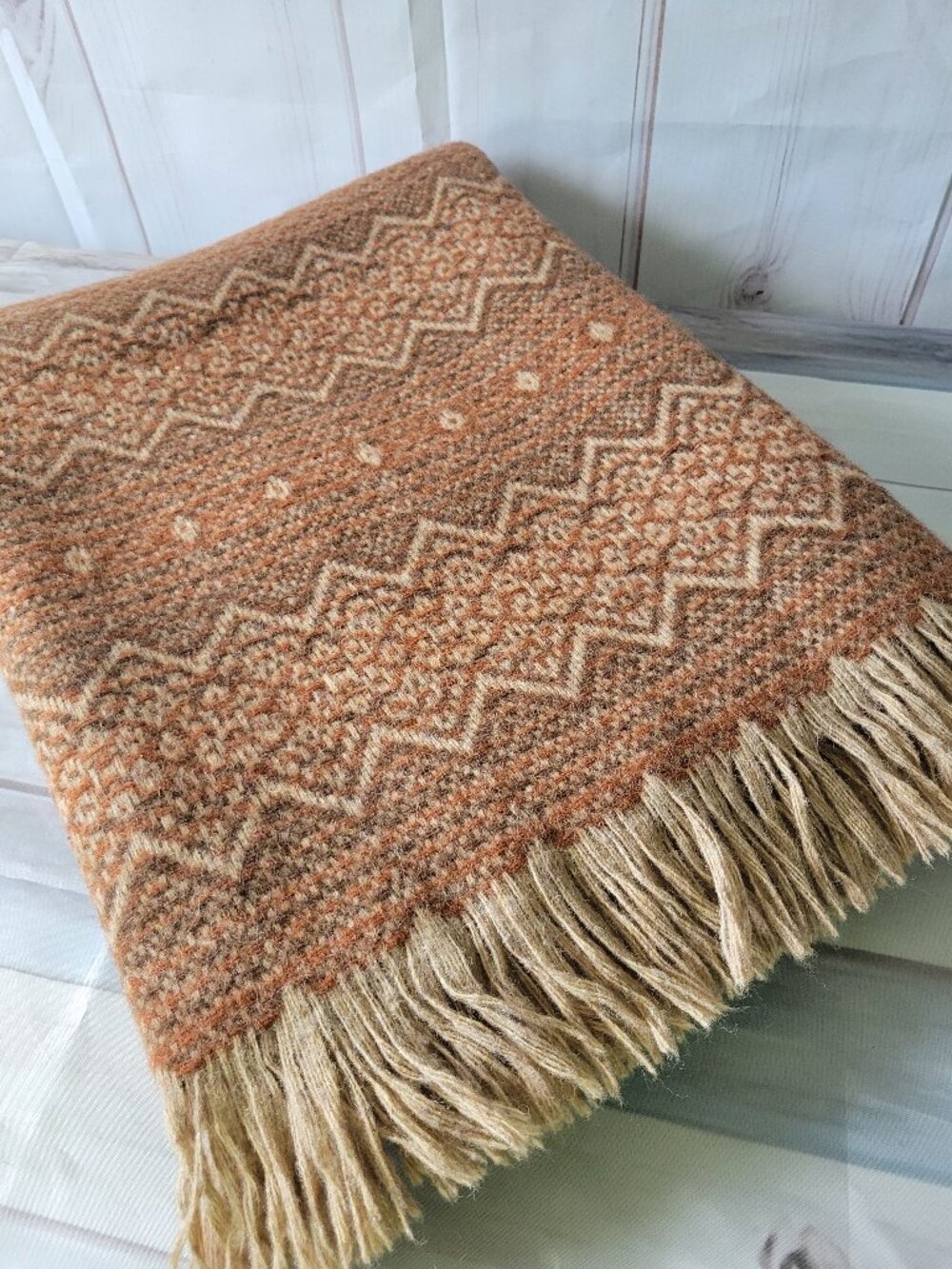 Vintage 100% Virgin Wool Amana Woolen Mills Throw Blanket Brown Nordic SAR 50th